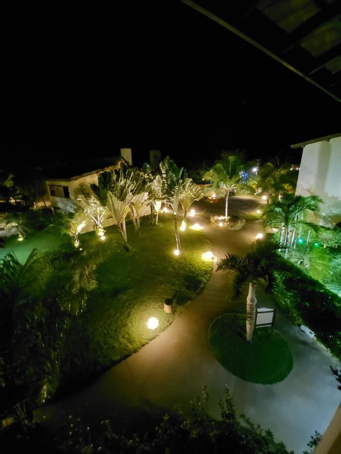 Apartamento Em Guarajuba 200M Da Praia Камасари Экстерьер фото